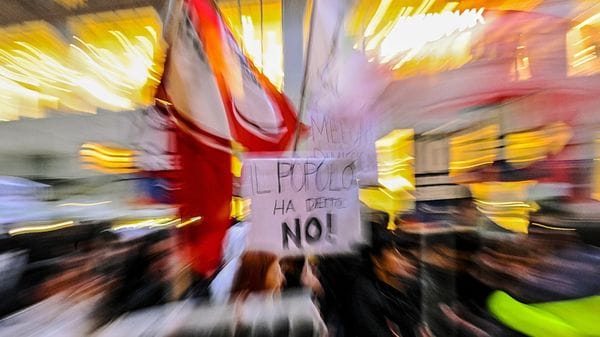 La politica del potere e il Paese da difendere