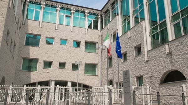 «Narcotizzò e abusò di due donne»: niente rito abbreviato per l’ex bidello