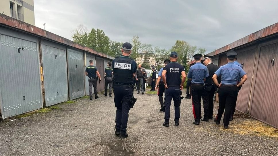Zingonia, controlli interforze nei condomini e nei box - Foto