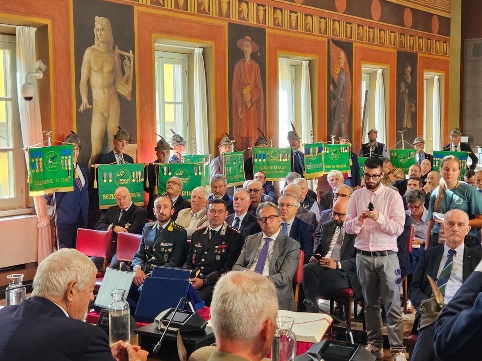 Bergamo in festa con gli Alpini, pronta a candidarsi per la centesima Adunata nazionale nel 2029 - Foto e video