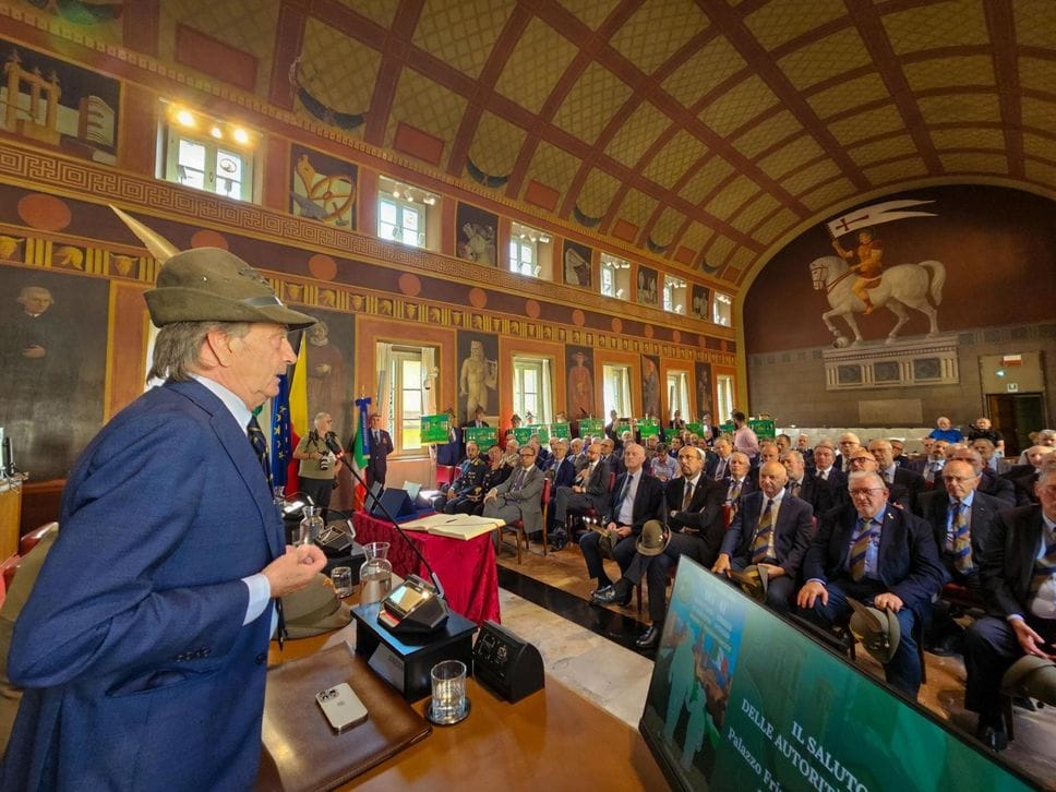 Bergamo in festa con gli Alpini, pronta a candidarsi per la centesima Adunata nazionale nel 2029 - Foto e video