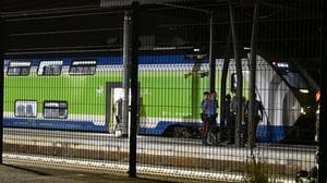 Investito dal treno a Romano. «Ha provato a spostarsi»