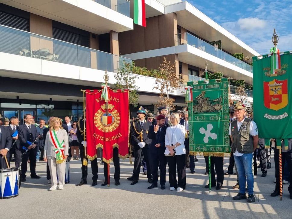 Alpini, Bergamo celebra i 105 anni: la sfilata e la città in festa - Foto