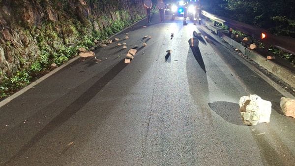 Massi sulla Cunella: chiusa la strada Ardesio-Villa d’Ogna
