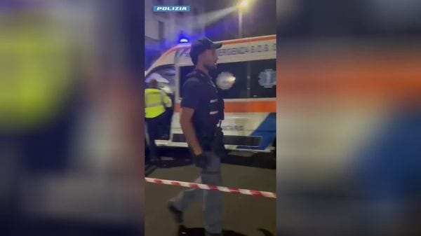 Uomo sul tetto a Bergamo, l'operazione della Polizia