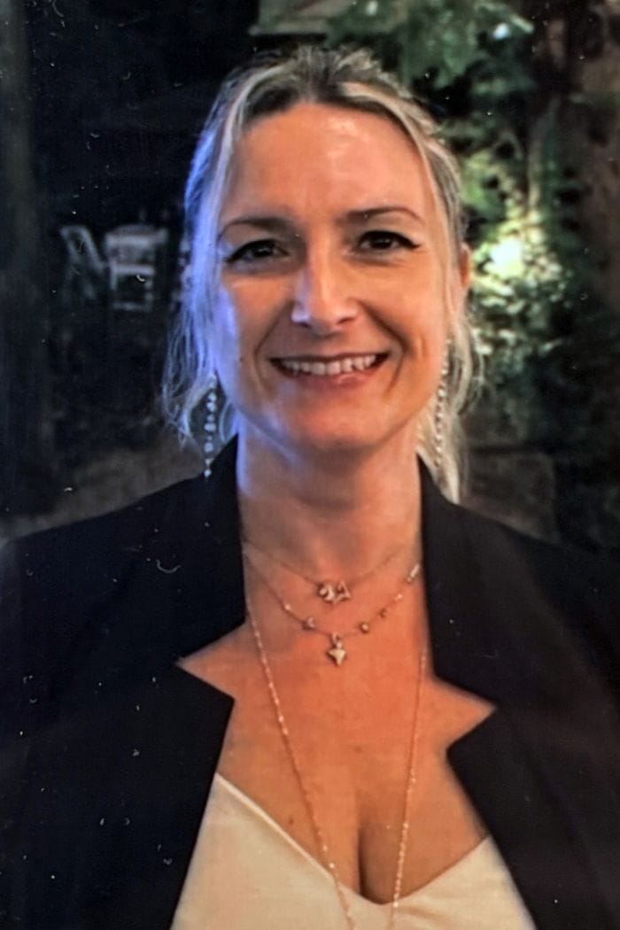«Dio ci ha creati per la vita». Chiesa gremita per Moira Archetti