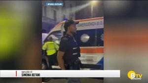 Si era barricato sul tetto lanciando tegole e vetri. Il giudice ha disposto che resti in carcere
