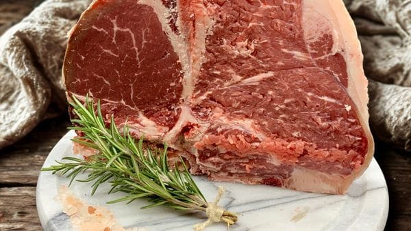 Nuove staminali bovine aprono alle bistecche coltivate del futuro