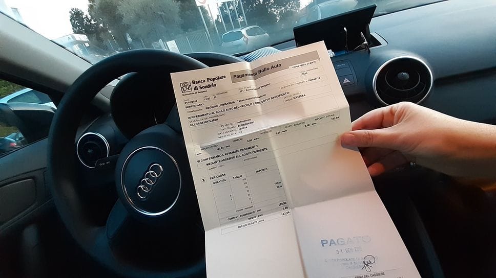Bollo addio per auto di piccola e media potenza e per tutte le moto