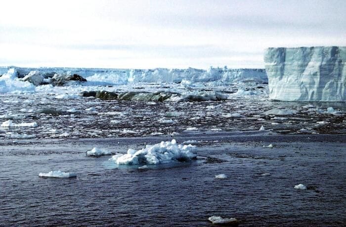 Scioglimento ghiacci Groenlandia e Antartide ha alzato mari di 3 cm