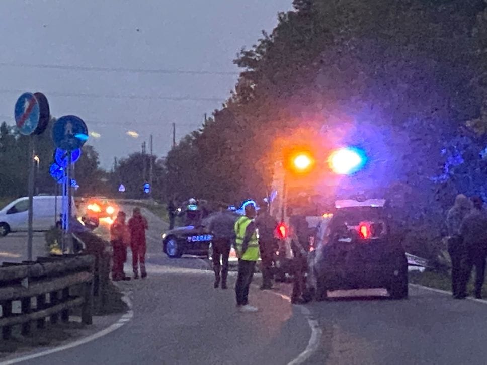 Tragedia a Caravaggio, auto fuori strada: muore un bambino di 9 anni, gravi la mamma e il fratello