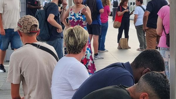 Treni, disagi a catena per i pendolari: 18 cancellazioni