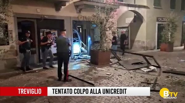 Treviglio, due forti esplosioni nella notte, in azione la banda dei Bancomat