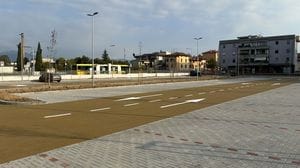 Via Gorizia a Bergamo, vuoto il parcheggio gratuito. «Ma è una opportunità»