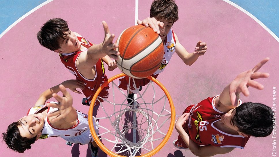 Viaggi, ritratti e simboli nei percorsi fotografici al Festival DMF