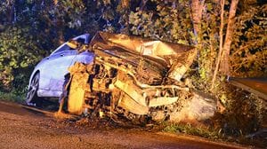 Il terribile schianto in auto a pochi metri da casa a Masano, il dolore per Darek morto a soli 9 anni