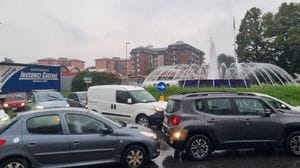 Bergamo, traffico e lunghe code per la pioggia: disagi sulle strade - Foto