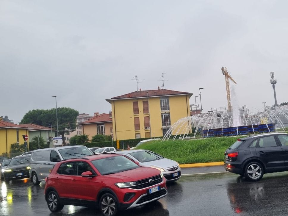 Bergamo, traffico e lunghe code per la pioggia: disagi sulle strade - Foto