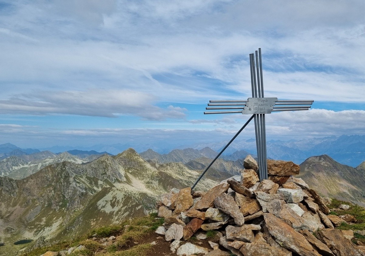 Sui monti Masoni e Venina, tra miniere e sentieri di guerra
