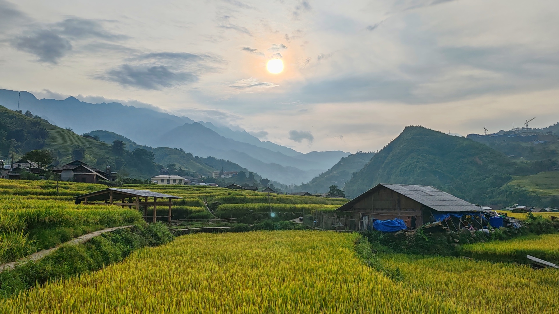 https://storage.ecodibergamo.it/media/photologue/2026/9/18/photos/viaggio-in-vietnam-dove-tutto-corre-ma-nessuno-ha-fretta_22254c30-b372-11f1-ad62-1164c33d5a46_1920_1080.jpg