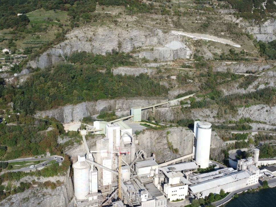 Maxi esercitazione sul lago d’Iseo per simulare la frana del monte Saresano - Foto