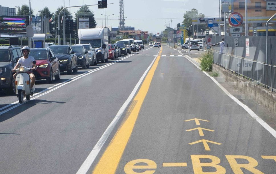 E-Brt, il nodo Dalmine e gli slalom con i ciclisti- Il nostro viaggio