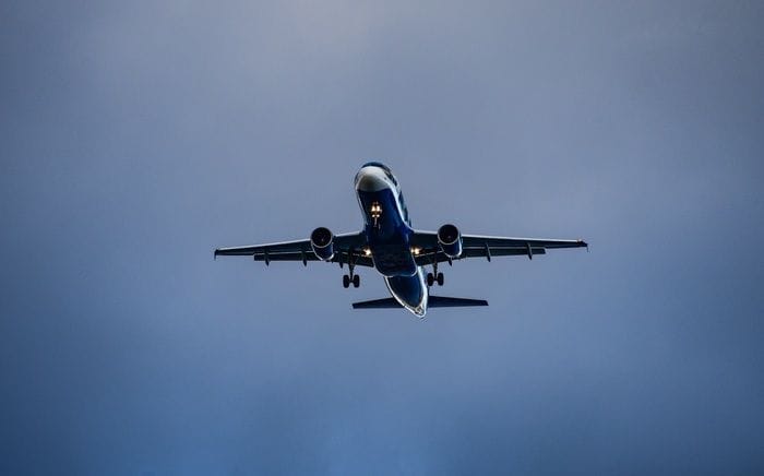 Un Mediterraneo più caldo aumenta i rischi per aerei e aeroporti