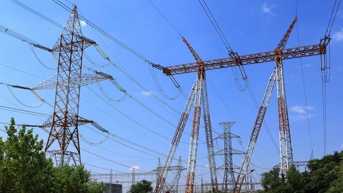 Elettricità e gas trainano l’inflazione. Per le famiglie salasso da 959 euro all’anno