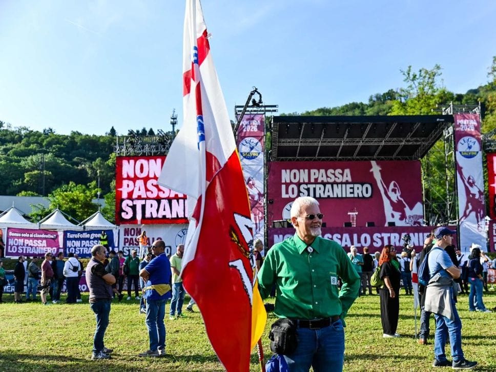 La Lega a Pontida: «Si vince uniti e la Lega è e sarà più unita che mai». Salvini: proporrò un Congresso straordinario a ottobre - Foto