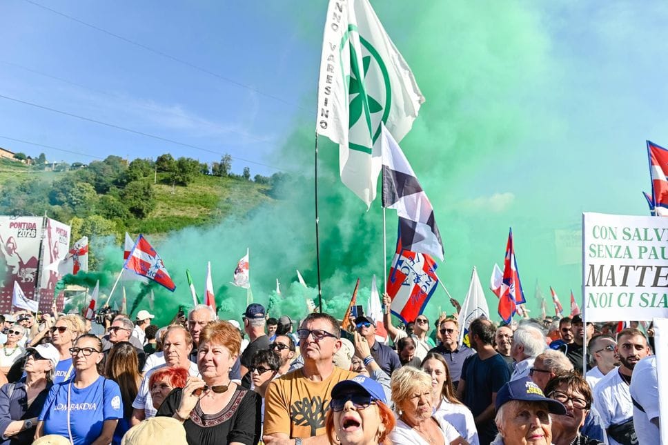 La Lega a Pontida: «Si vince uniti e la Lega è e sarà più unita che mai». Salvini: proporrò un Congresso straordinario a ottobre - Foto