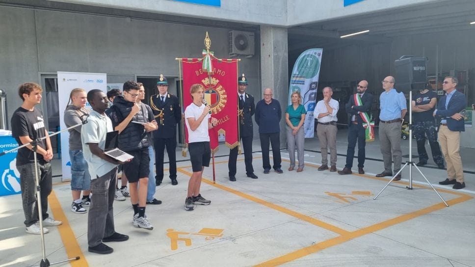 Bergamo, apre il nuovo centro del riuso: la strada dedicata a Langer
