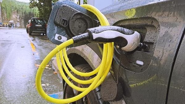 Iea, con elettrificazione al 35% nel 2035 -400 miliardi di dollari di spesa