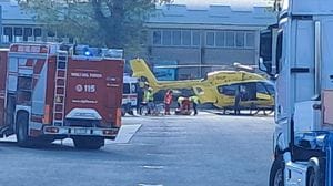 Incastrato in un compattatore a Brembate, 22enne in gravi condizioni