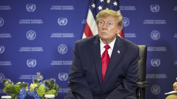 Iran, Trump favoleggia e si rivolge agli Usa