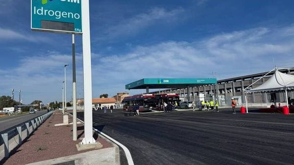 Idrogeno verde, apre polo produttivo a Falconara nelle Marche