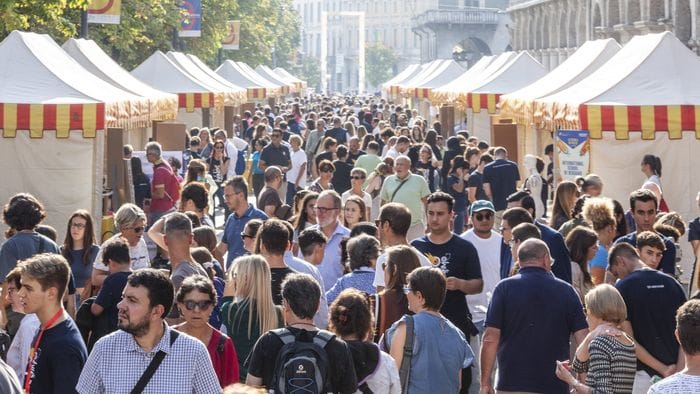 la scuola in piazza di bergamoscienza sabato e domenica sul sentierone da Ecodibergamo.it la scuola in piazza di bergamoscienza sabato e domenica sul sentierone