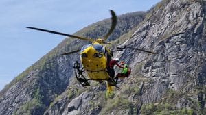 Tragedia in montagna, precipita per 100 metri sul Pizzo dei Tre Signori: muore 67enne
