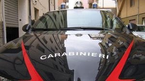 Verdello, apre tre bombole di gas e con il coltello colpisce un carabiniere: 46enne arrestata per tentata strage