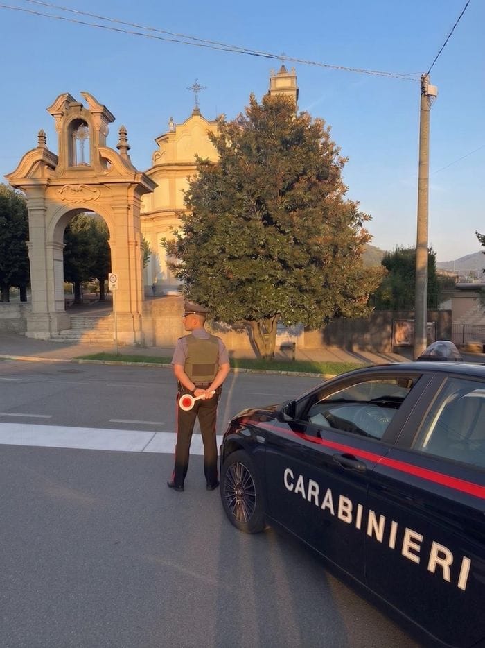 Viola i divieti e continua a perseguitare l’ex: arrestato un 48enne a Cenate Sopra