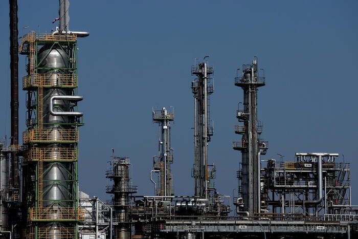 Unem, raffinerie italiane al 77% del tasso di utilizzo