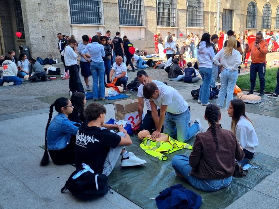 Bergamo, 500 studenti imparano le manovre che possono salvare una vita