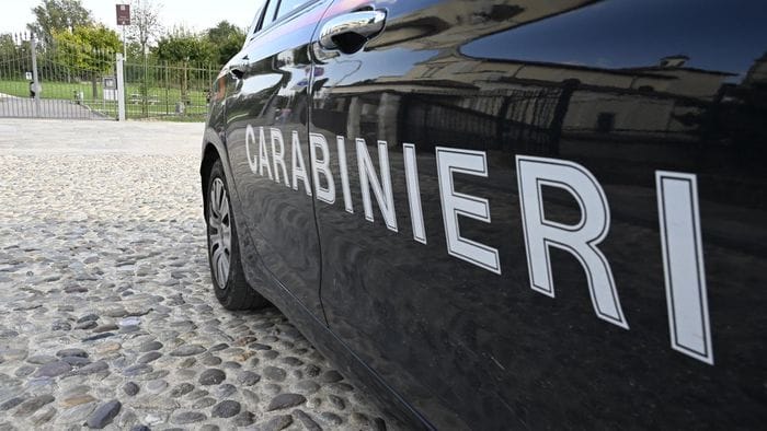 cerca di disfarsi di 10 dosi di cocaina a canonica d8217adda ma i carabinieri lo arrestano da Ecodibergamo.it cerca di disfarsi di 10 dosi di cocaina a canonica d8217adda ma i carabinieri lo arrestano
