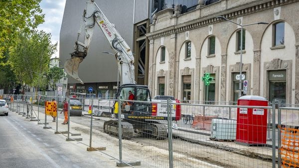 Scolmatore a Bergamo, lavori al rush finale in viale Giulio Cesare: il cantiere chiude due mesi prima