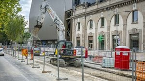 Scolmatore, lavori al rush finale in viale Giulio Cesare: il cantiere chiude due mesi prima