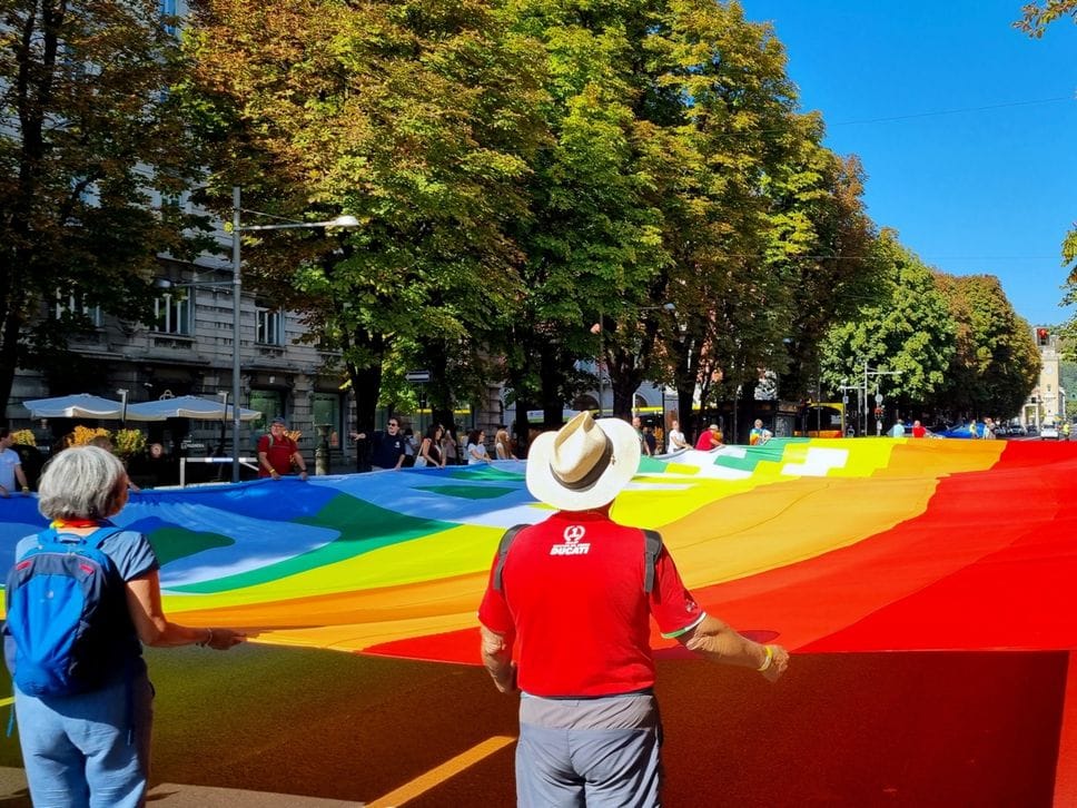 In duemila alla Marcia della Pace a Bergamo: «Cercare sempre il dialogo» - Foto e video