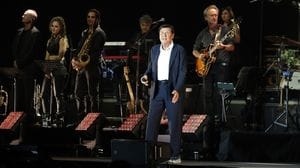 A Bergamo la grande festa di Gianni Morandi - Foto