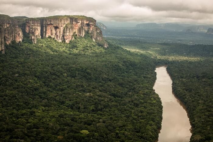 Amazzonia, la causa degli indigeni contro la maxi miniera d'oro alla Corte suprema