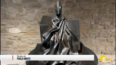 https://storage.ecodibergamo.it/media/photologue/2026/9/29/photos/cache/bernareggi-365-la-potenza-materica-delle-opere-di-gianni-grimaldi_1d0a7f8e-bbfd-11f1-bc1d-6a46b6d81883_display.jpg