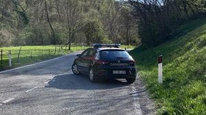 Bracca, molotov nell’auto dell’anziana tartufaia di Bergamo. «Gesto esecrabile»