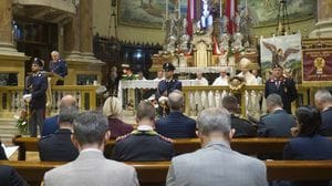 La Polizia festeggia il patrono: «Come S. Michele proteggete dal male»